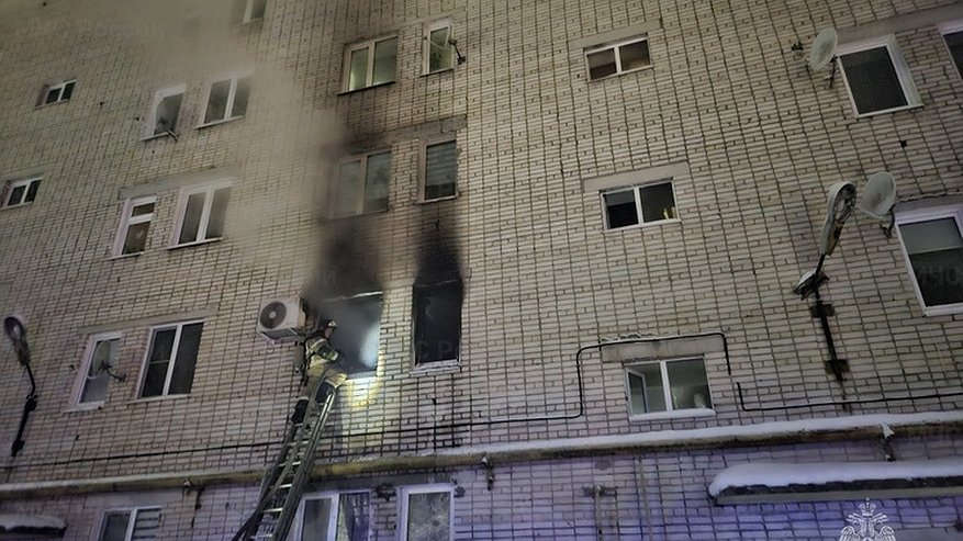 Главная картинка новости: Ночью в Гороховце экстренно эвакуировали 70 жильцов дома